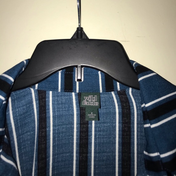 Fashion striped button up dressy blouse. 💙 - Picture 3 of 3